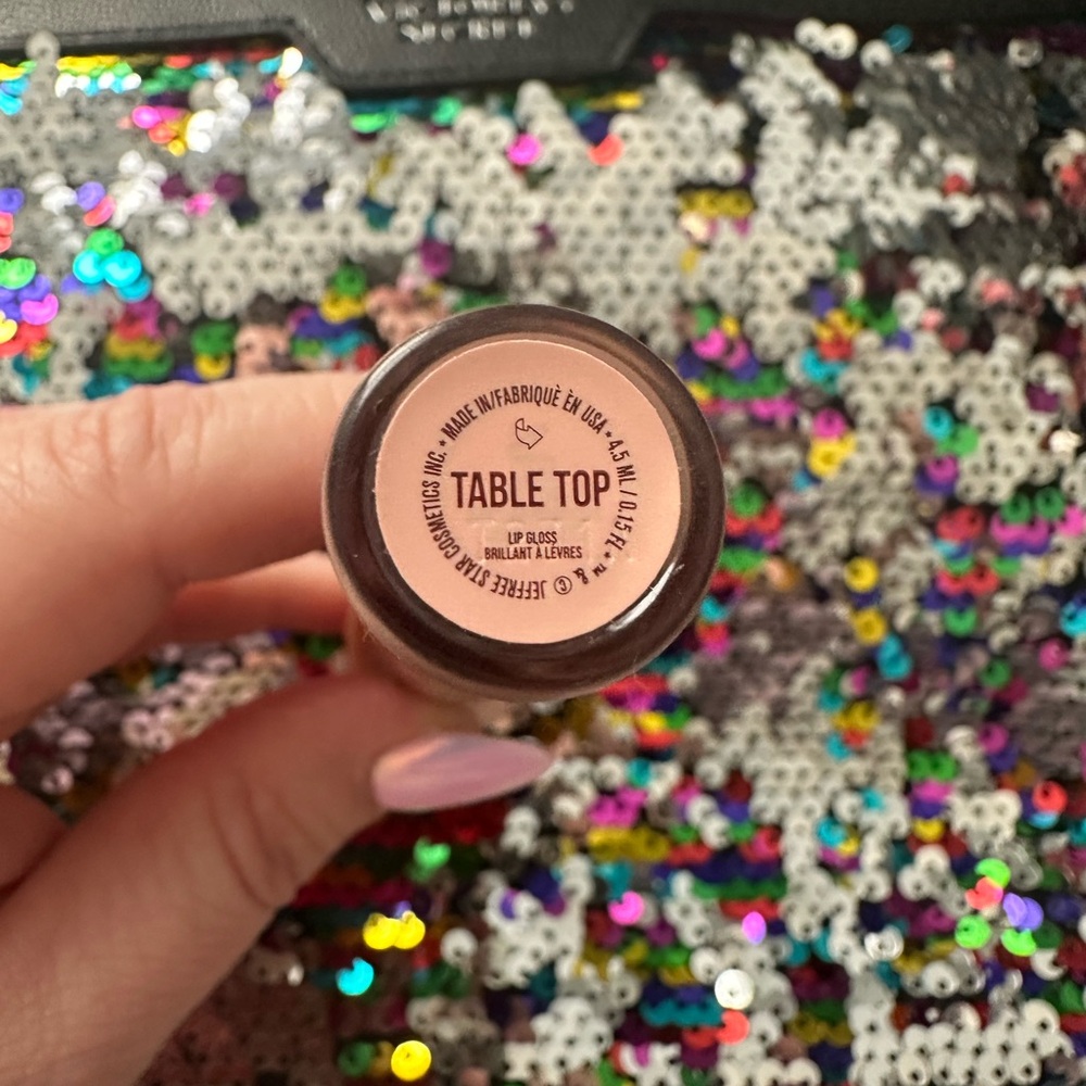 Jeffree Star Lip Gloss- Table Top - Picture 3 of 9